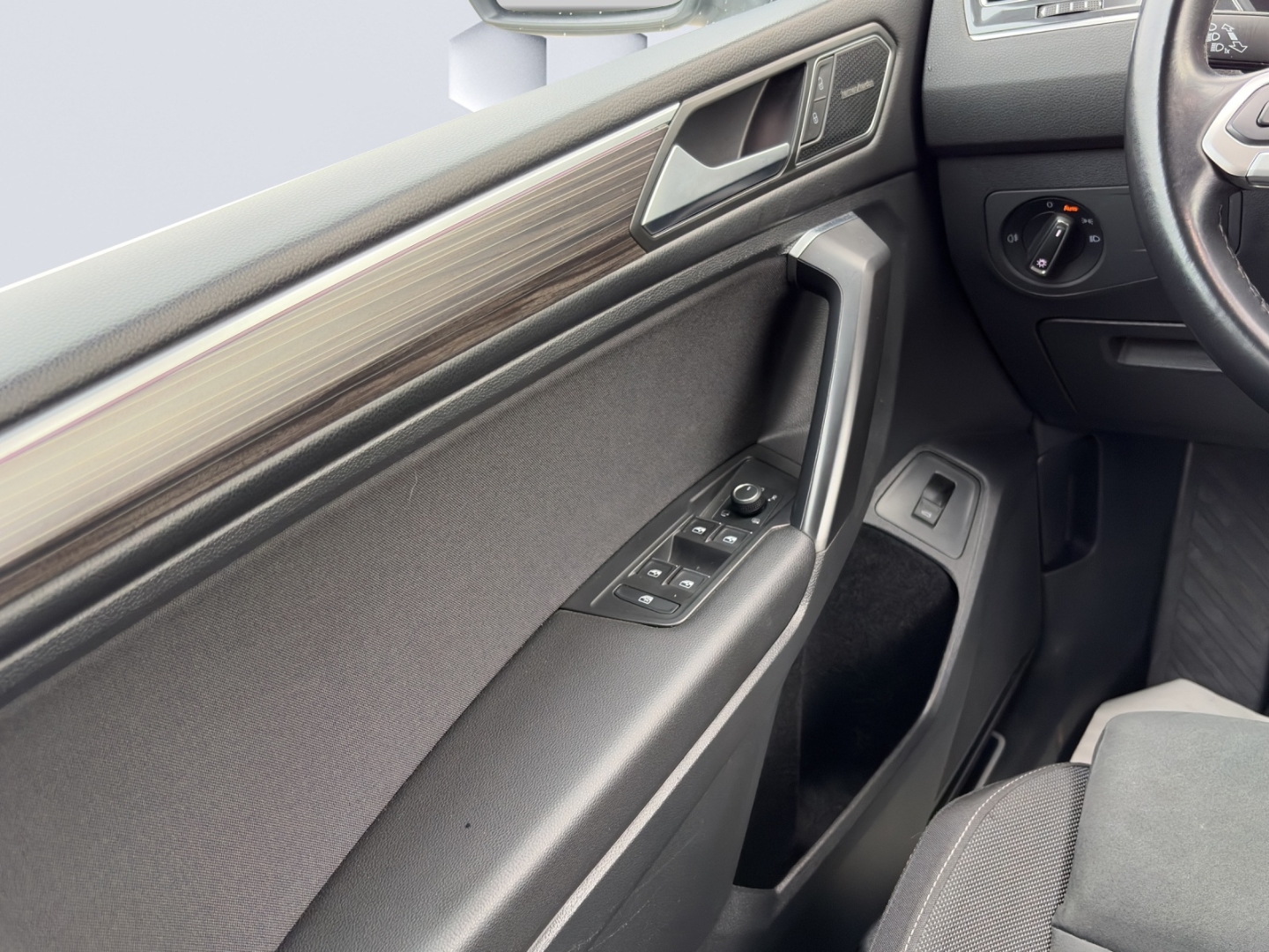 Tiguan Allspace Life 4Motion 2.0TDI SCR 4M 110 kW DSG AHZV LED Harman Kardon HuD