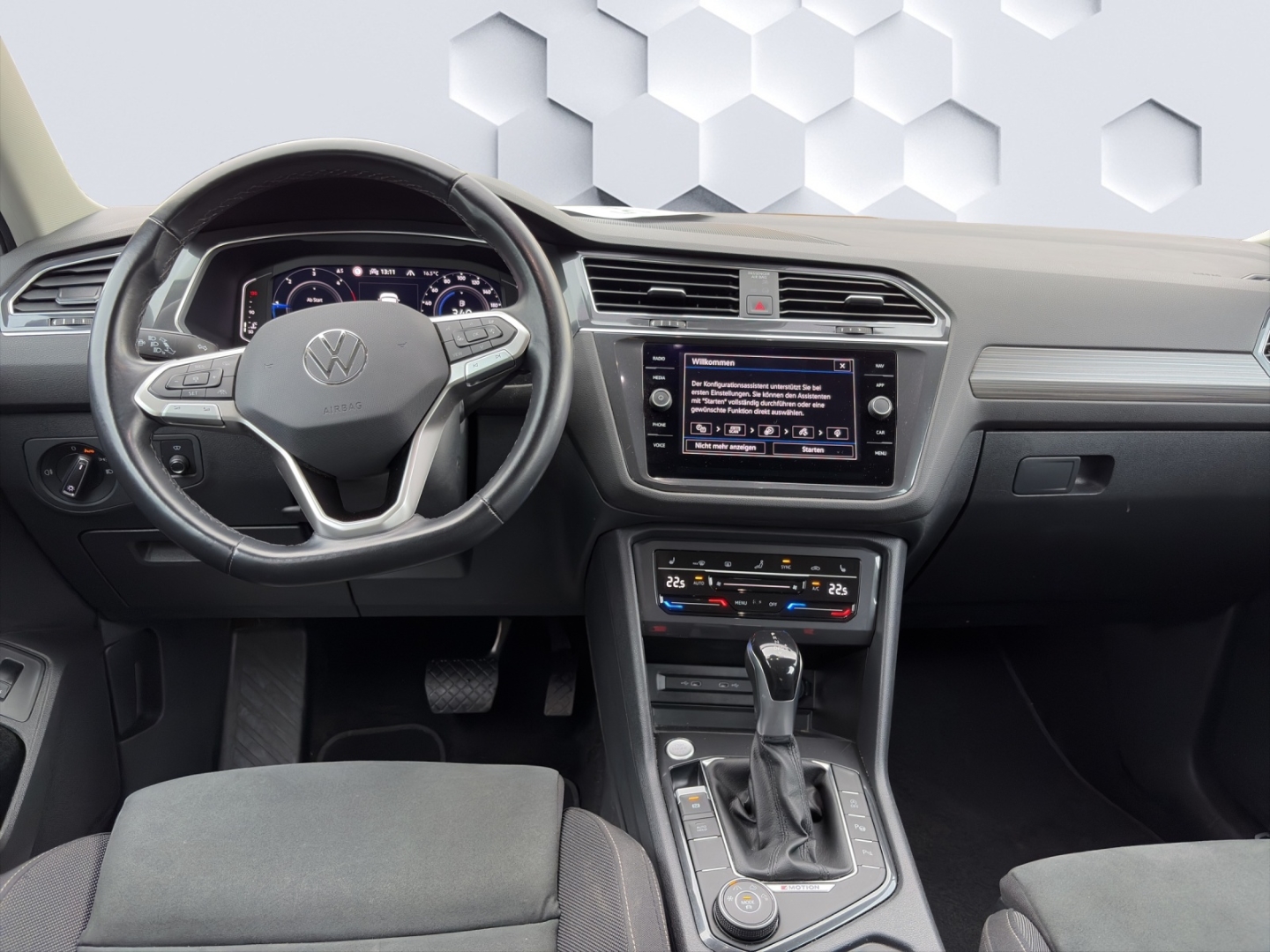 Tiguan Allspace Life 4Motion 2.0TDI SCR 4M 110 kW DSG AHZV LED Harman Kardon HuD