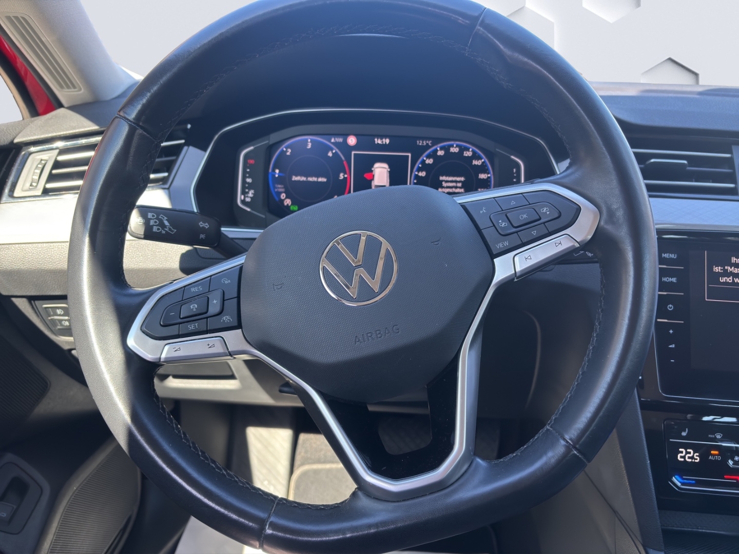 Passat Business 2.0TDI 90kW DSG AHZV LED ACC Rückfahrkamera Sitzheizung