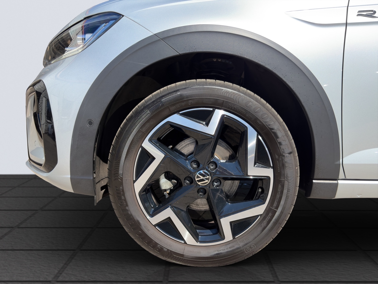 Taigo R-Line 1.5 TSI OPF DSG MatrixLED ACC Rückfahrkamera ParkAssist Sitzheizung