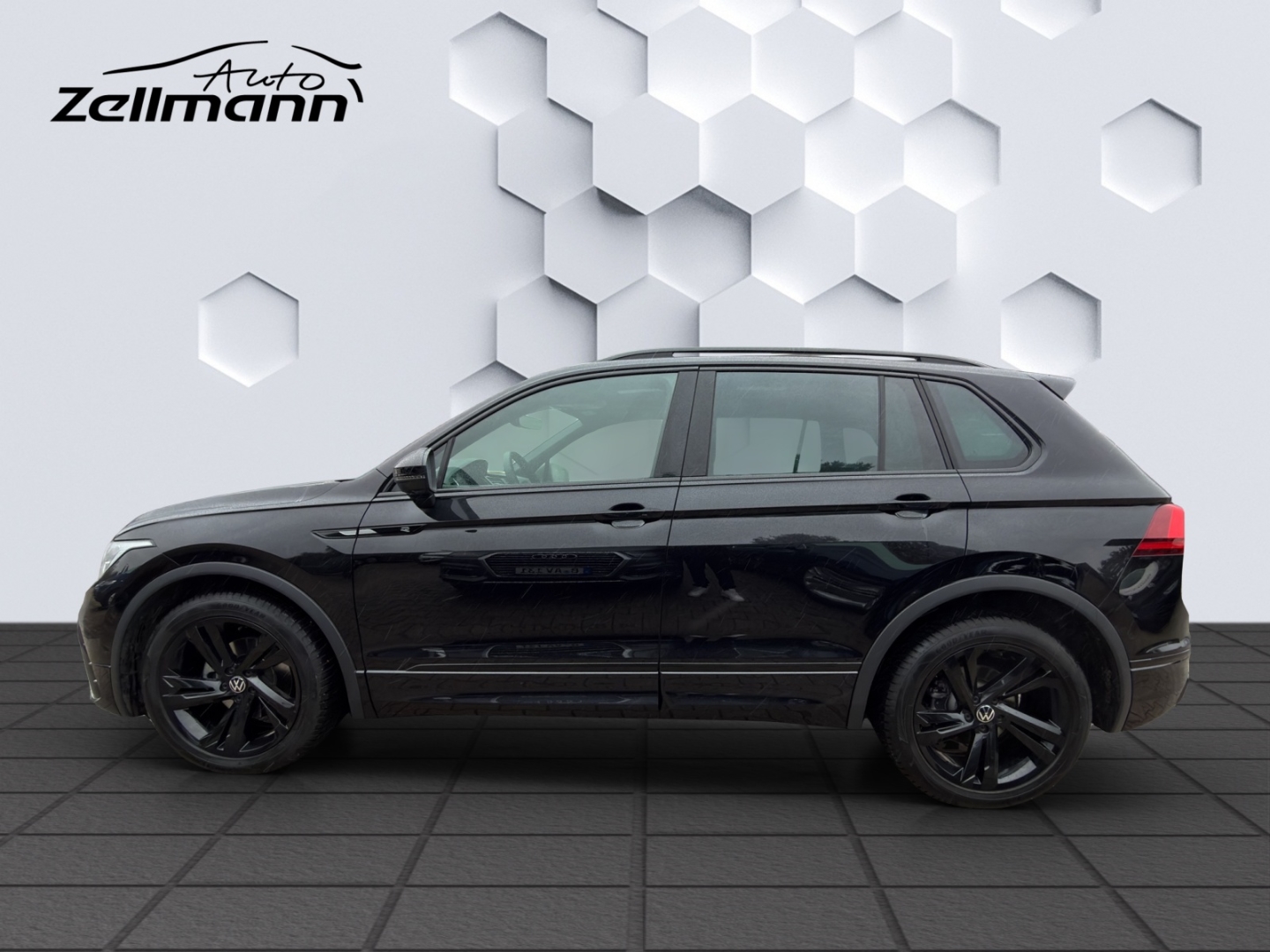 Tiguan BMT Start-Stopp EU6d R-Line 1.5 TSI 110kW AHZV LED PanoDach ACC 360°Kamera Standheizung Sitzheizung