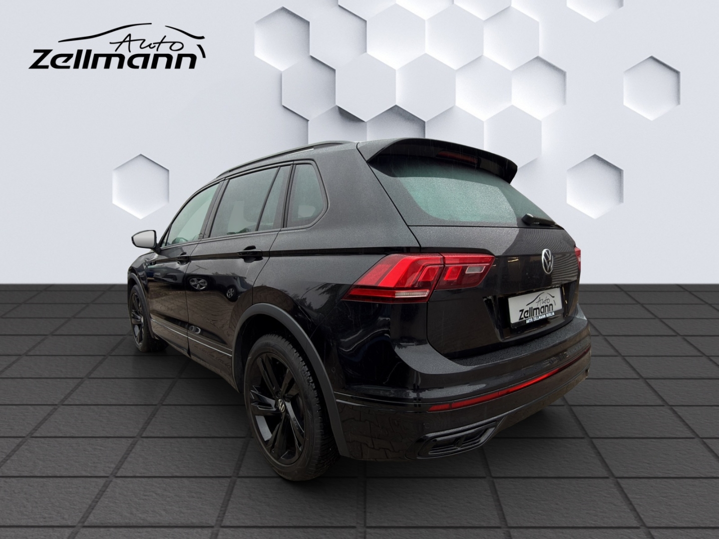 Tiguan BMT Start-Stopp EU6d R-Line 1.5 TSI 110kW AHZV LED PanoDach ACC 360°Kamera Standheizung Sitzheizung