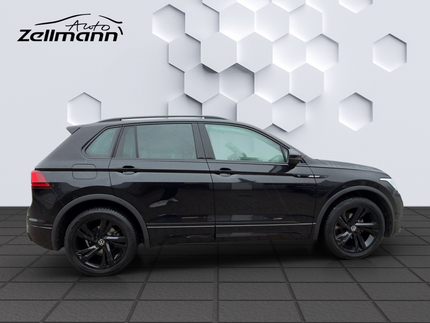 Tiguan BMT Start-Stopp EU6d R-Line 1.5 TSI 110kW AHZV LED PanoDach ACC 360°Kamera Standheizung Sitzheizung