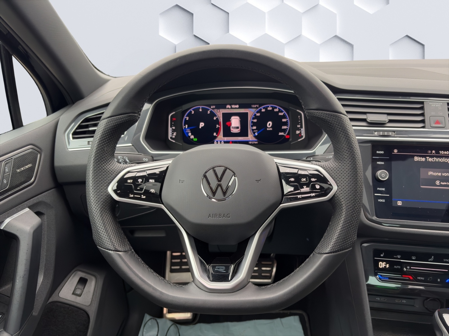 Tiguan BMT Start-Stopp EU6d R-Line 1.5 TSI 110kW AHZV LED PanoDach ACC 360°Kamera Standheizung Sitzheizung