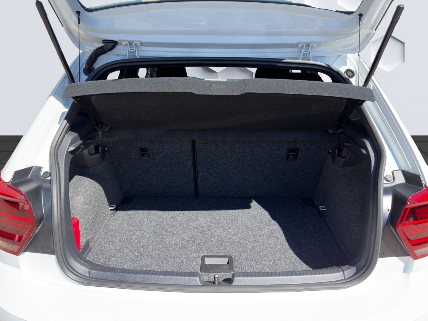 Polo VI Active Comfortline 1.0 TSI 81kW LED PDC Sitzheizung