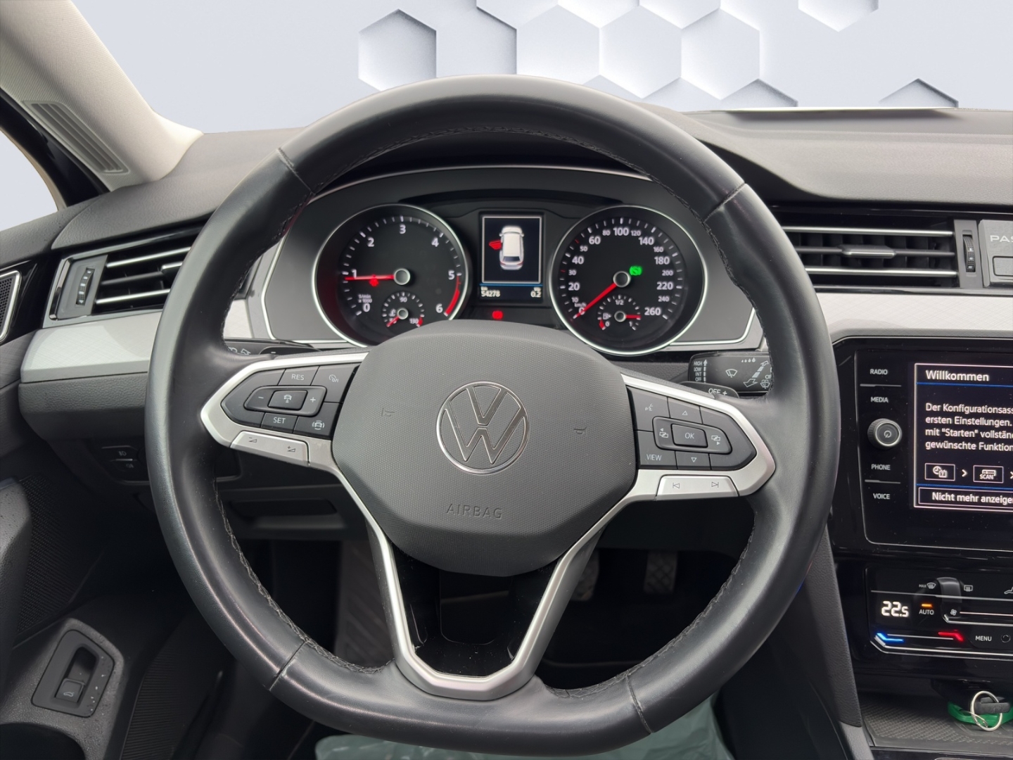 Passat Business 2.0 TDI 110kW AHZV LED PDC ACC