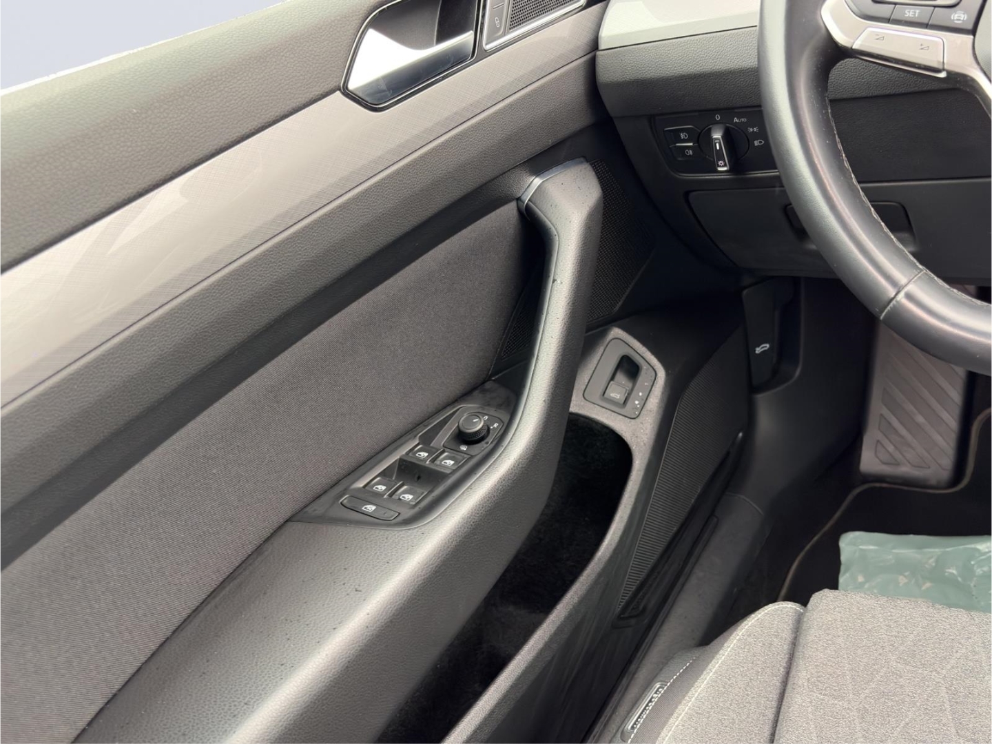 Passat Business 2.0 TDI 110kW AHZV LED PDC ACC