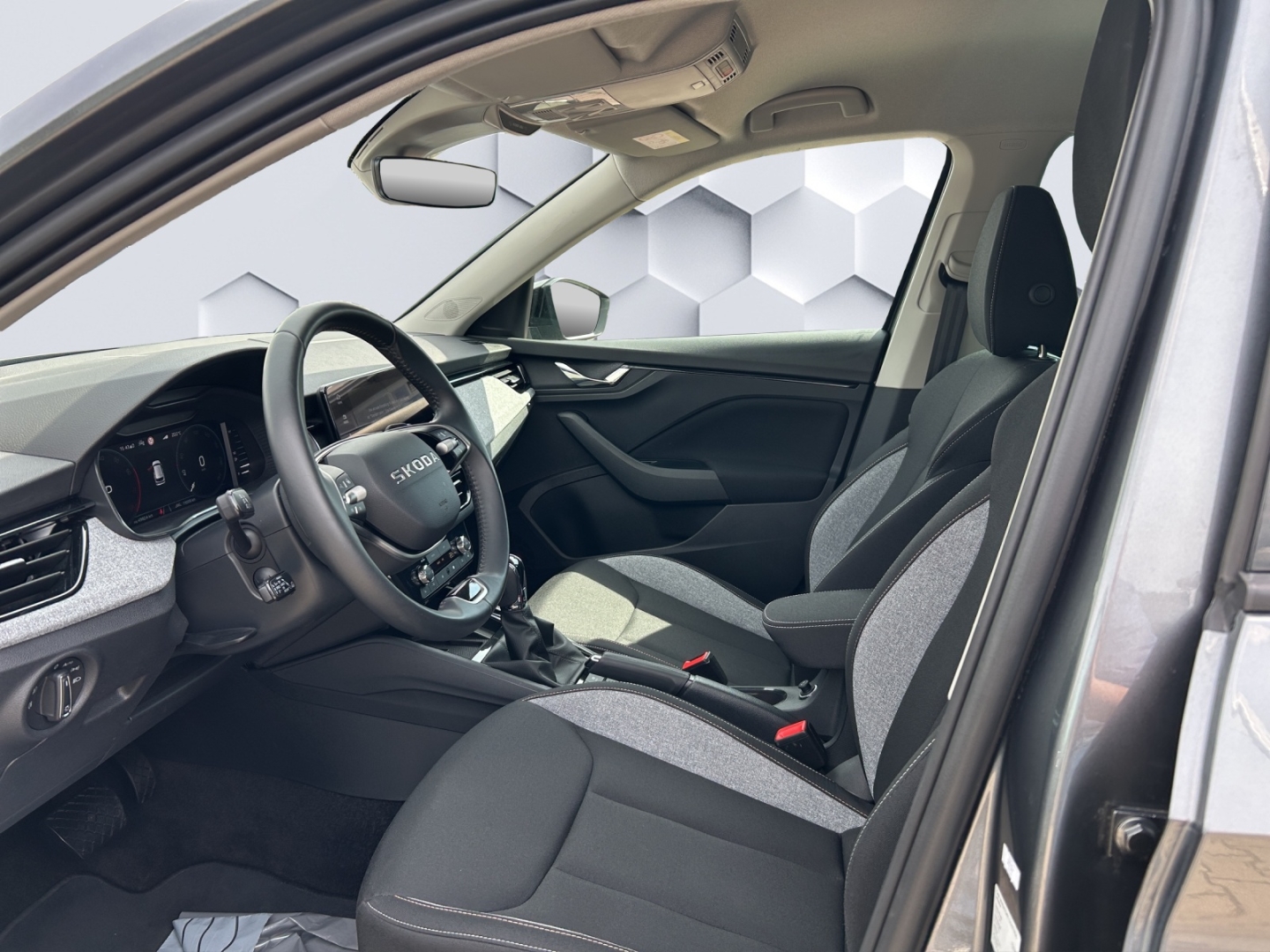 Kamiq Selection 1.0TSI 85kW AHZV MatrixLED GJR ACC Rückfahrkamera Sitzheizung