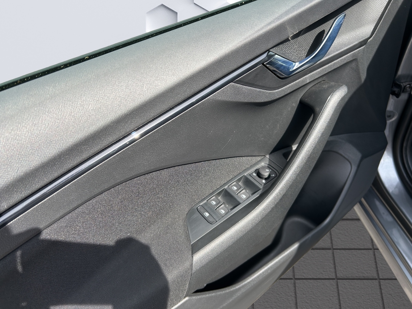 Kamiq Selection 1.0TSI 85kW AHZV MatrixLED GJR ACC Rückfahrkamera Sitzheizung