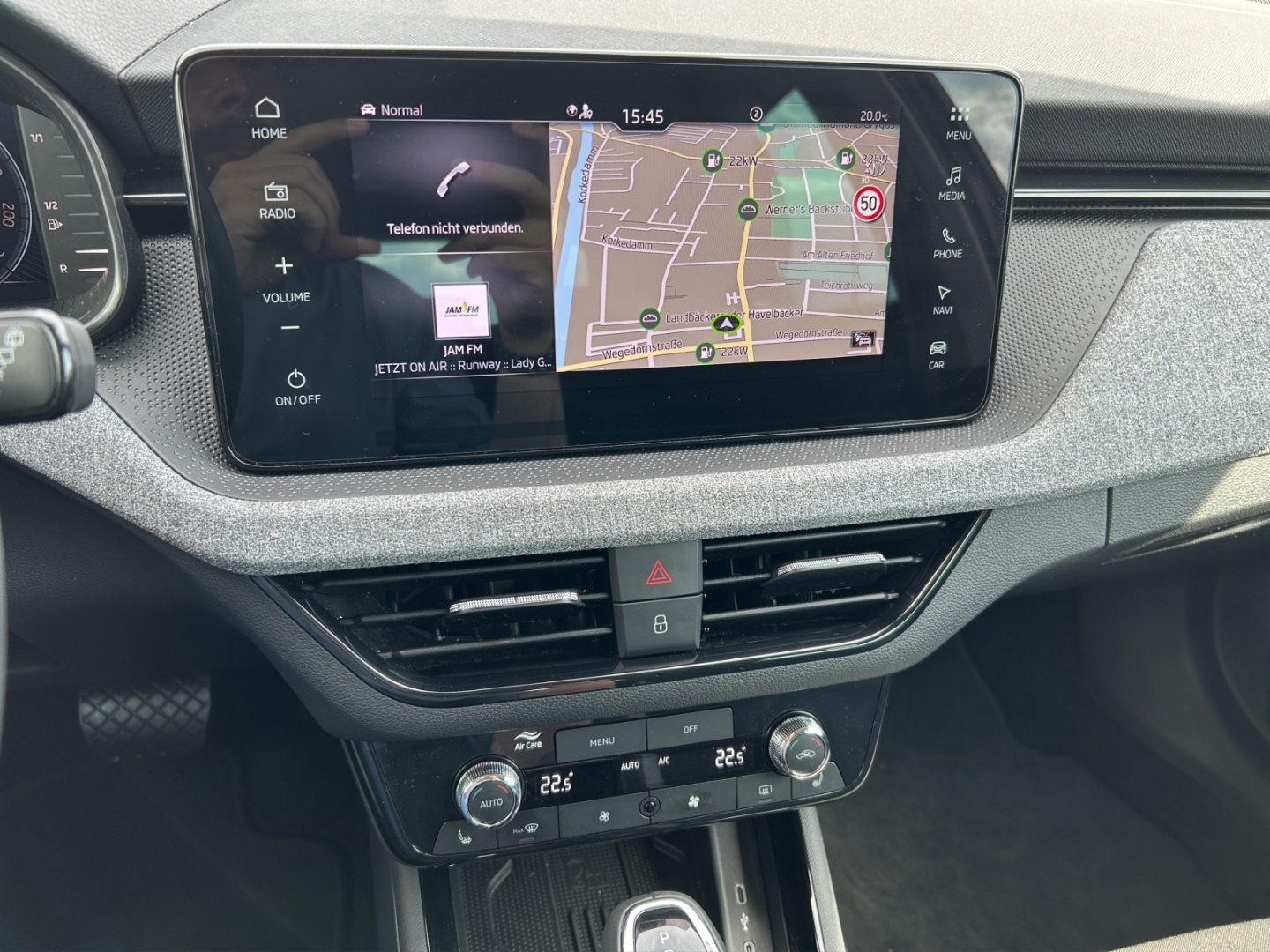 Kamiq Selection 1.0TSI 85kW AHZV MatrixLED GJR ACC Rückfahrkamera Sitzheizung