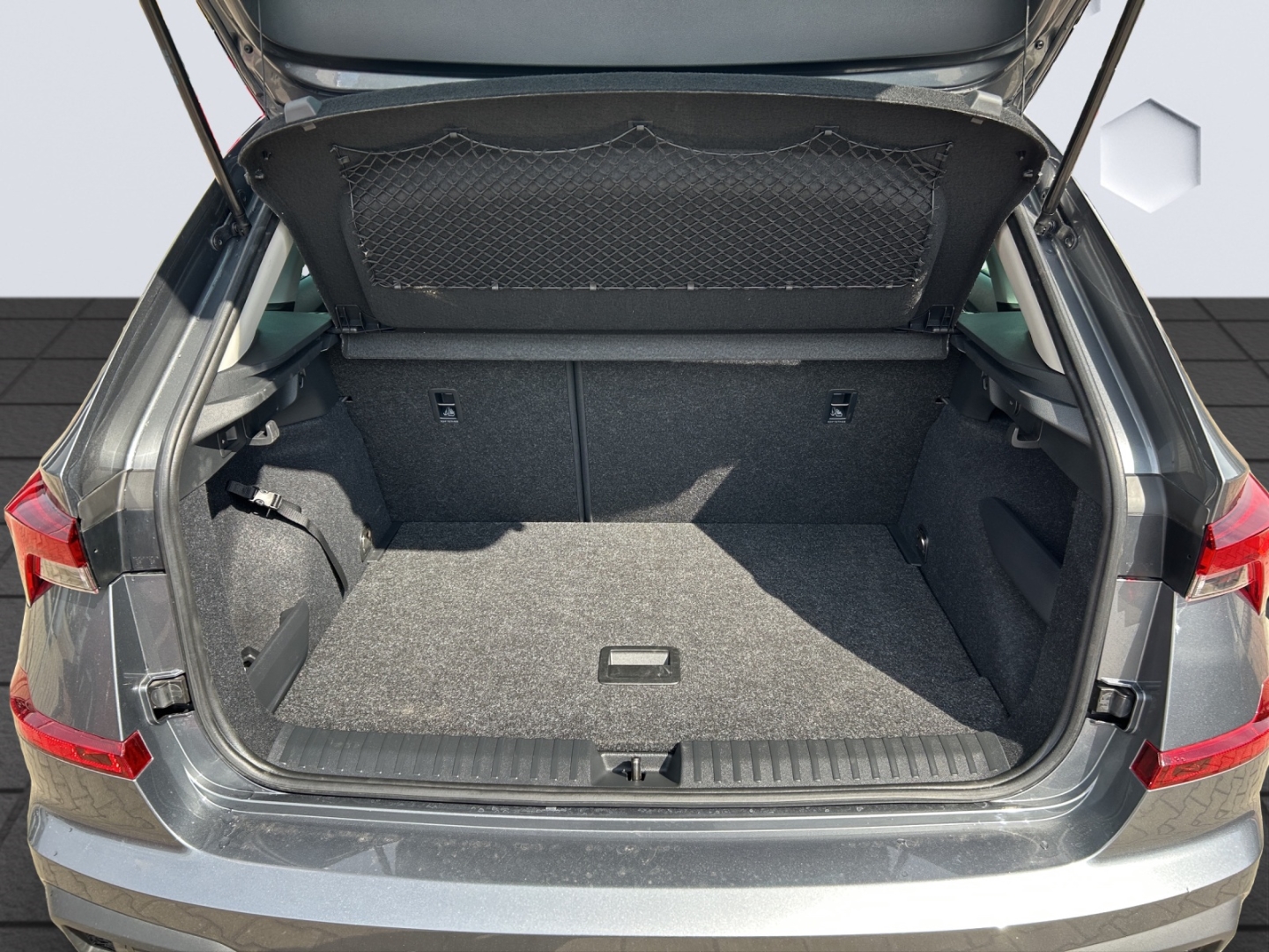 Kamiq Selection 1.0TSI 85kW AHZV MatrixLED GJR ACC Rückfahrkamera Sitzheizung