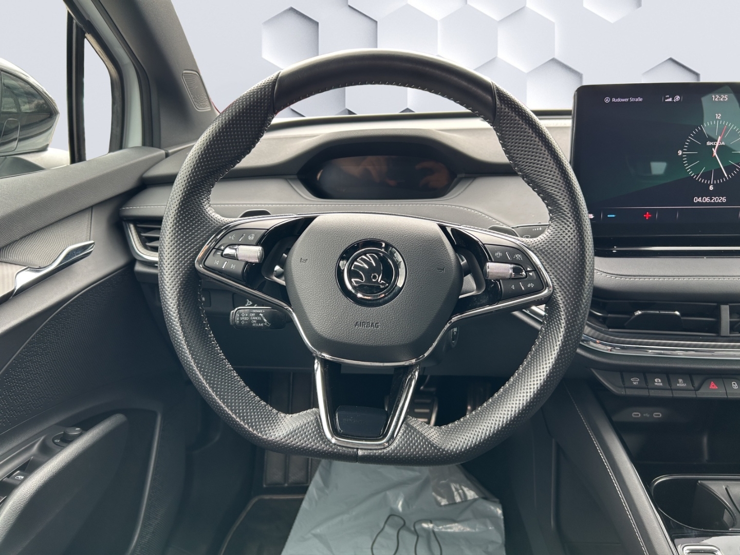 Enyaq 80 77kWh Sportline MatrixLED PDC ACC Rückfahrkamera Sitzheizung