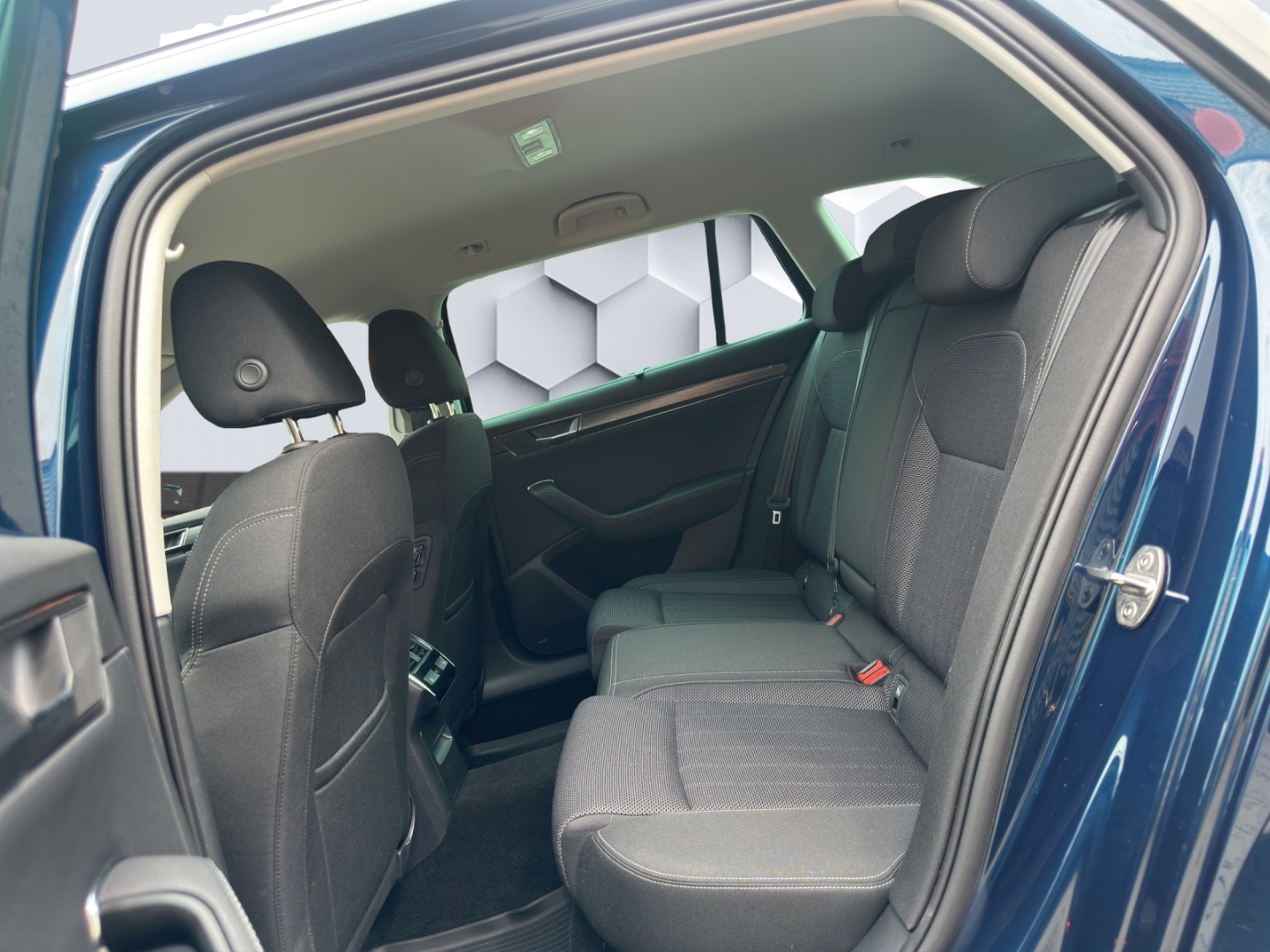 Superb ACT EU6d Combi Style 1.5 TSI 110KW DSG AHZV FrontAssist LED Sportfahrwerk