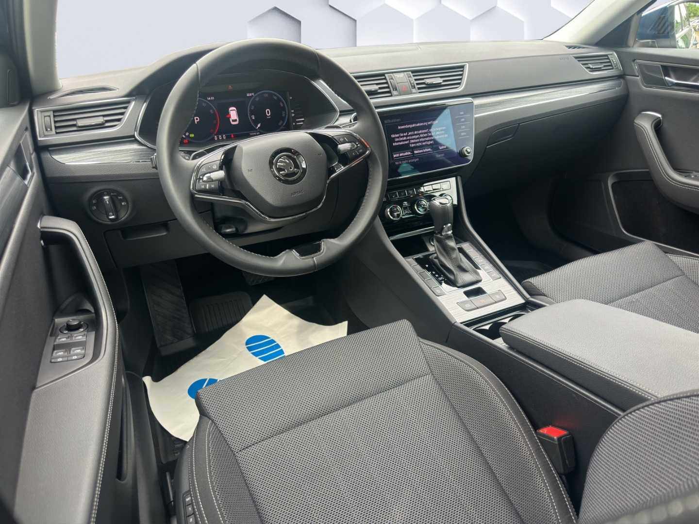 Superb ACT EU6d Combi Style 1.5 TSI 110KW DSG AHZV FrontAssist LED Sportfahrwerk