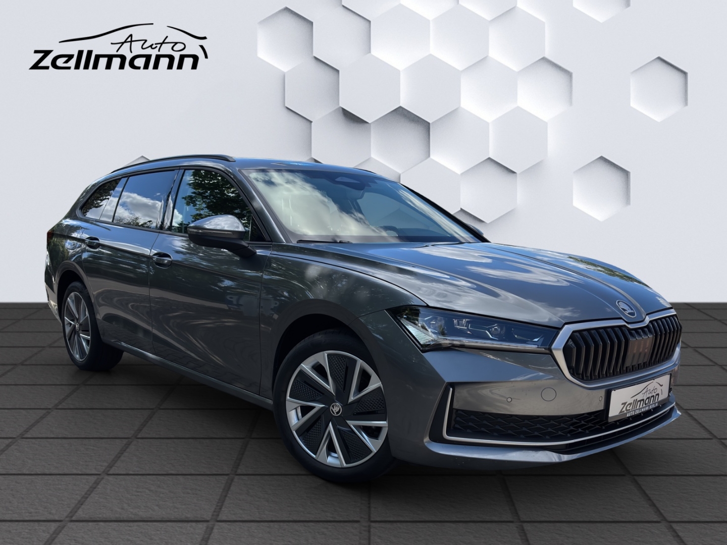 Superb Combi Selection 1.5 TSI 110KW DSG DCC AHZV Matrix-LED PDC Navi Rückfahrkamera