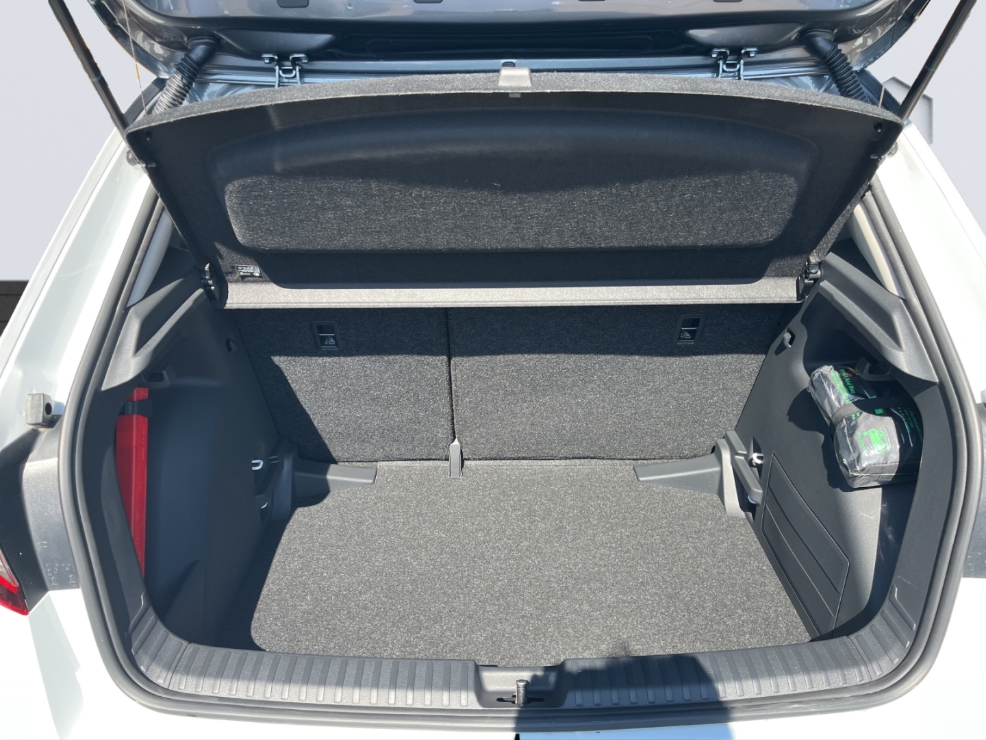 Fabia Selection LED Sperrdiff. ACC Apple CarPlay Android Auto Mehrzonenklima Fahrerprofil