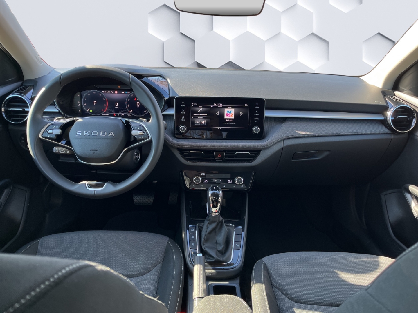 Fabia Tour Digitales Cockpit LED Sperrdiff. ACC Apple CarPlay Android Auto Mehrzonenklima