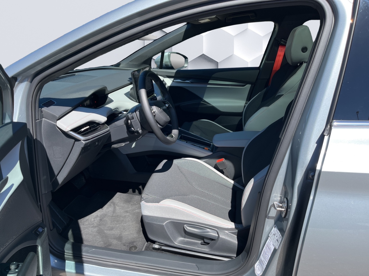 Enyaq Lodge Coupe 60 63kWh AHZV LED PanoDach Rückfahrkamera Sitzheizung