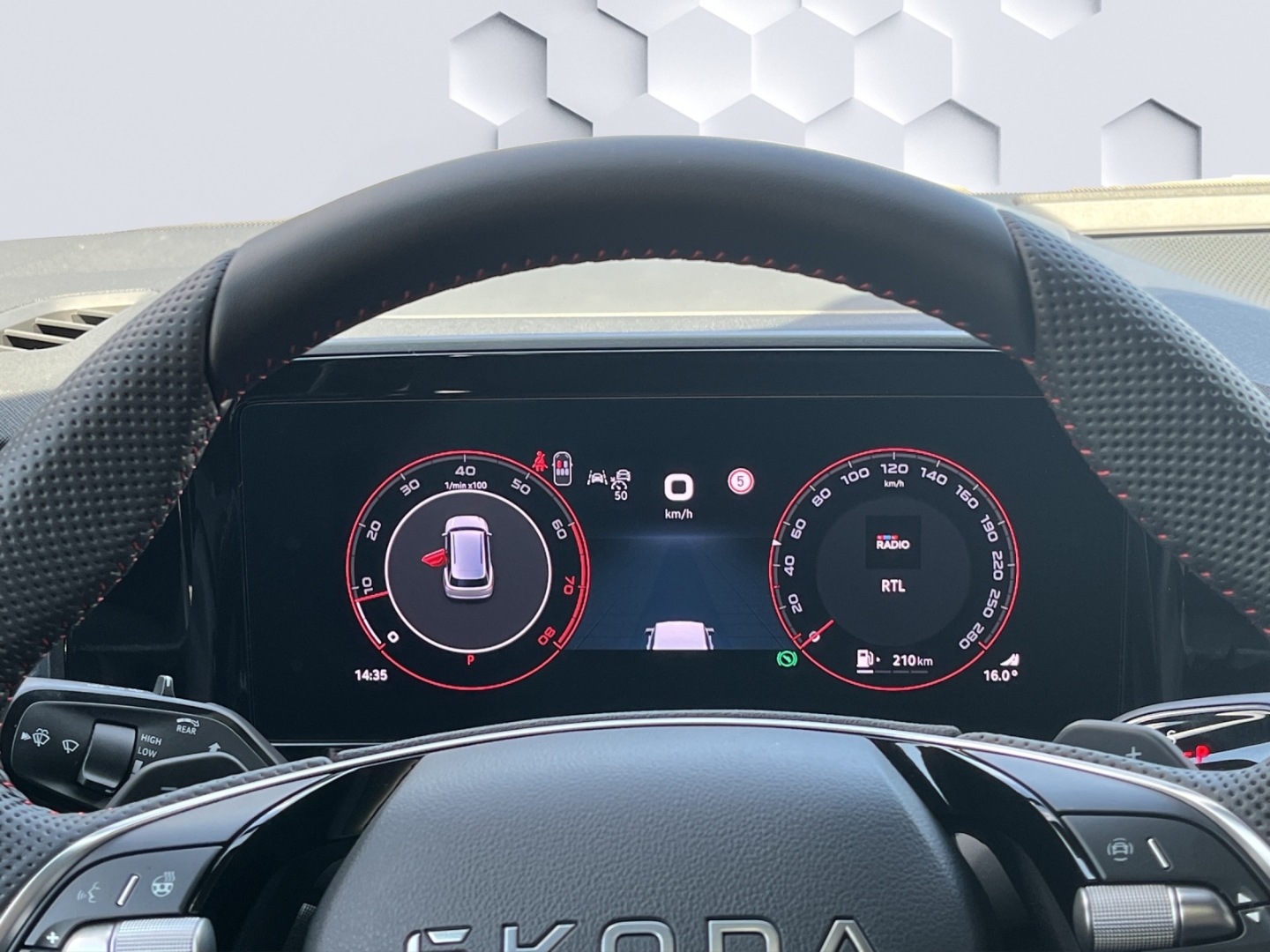 Kodiaq 2.0 TSI 195 kW 4x4 RS Sportpaket HUD AD StandHZG AHK-klappbar Digitales Cockpit