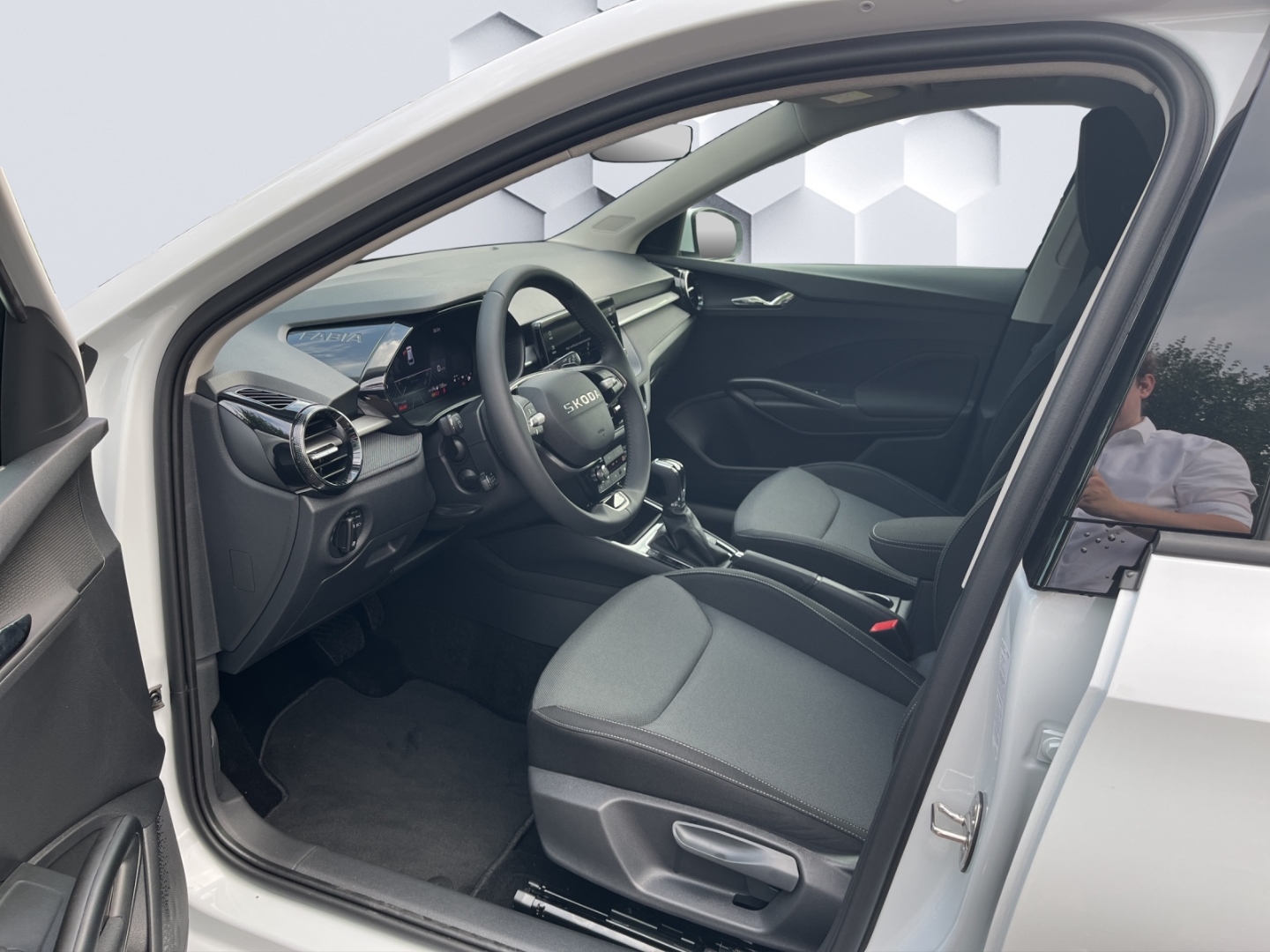Fabia Selection AHK-abnehmbar Digitales Cockpit LED Sperrdiff. ACC Apple CarPlay Android Auto