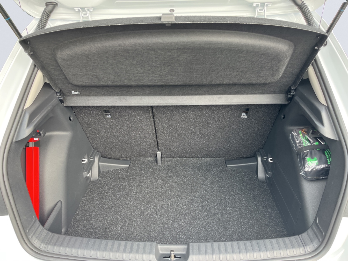 Fabia Selection AHK-abnehmbar Digitales Cockpit LED Sperrdiff. ACC Apple CarPlay Android Auto