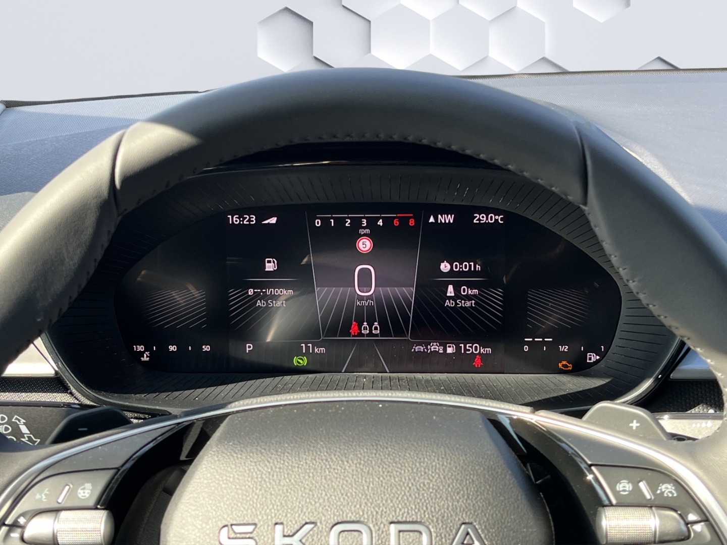 Fabia Selection AHK-abnehmbar Digitales Cockpit LED Sperrdiff. ACC Apple CarPlay Android Auto