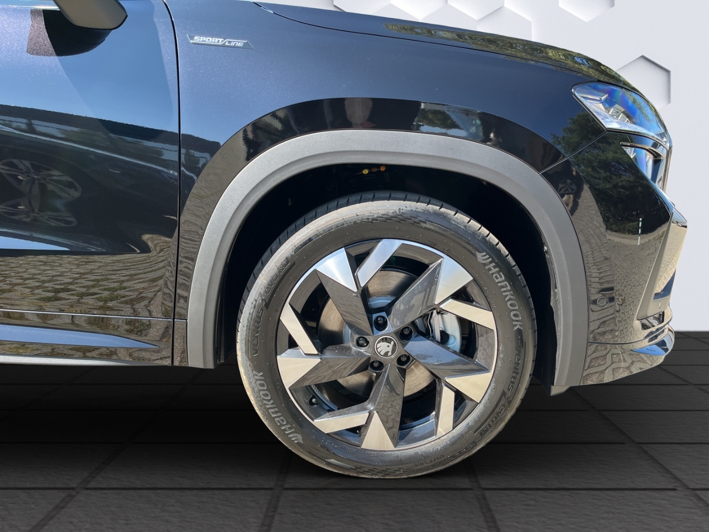 Kodiaq 1.5 TSI iV 150 kW Sportline Sportpaket HUD AD AHK Navi Digitales Cockpit Memory Sitze