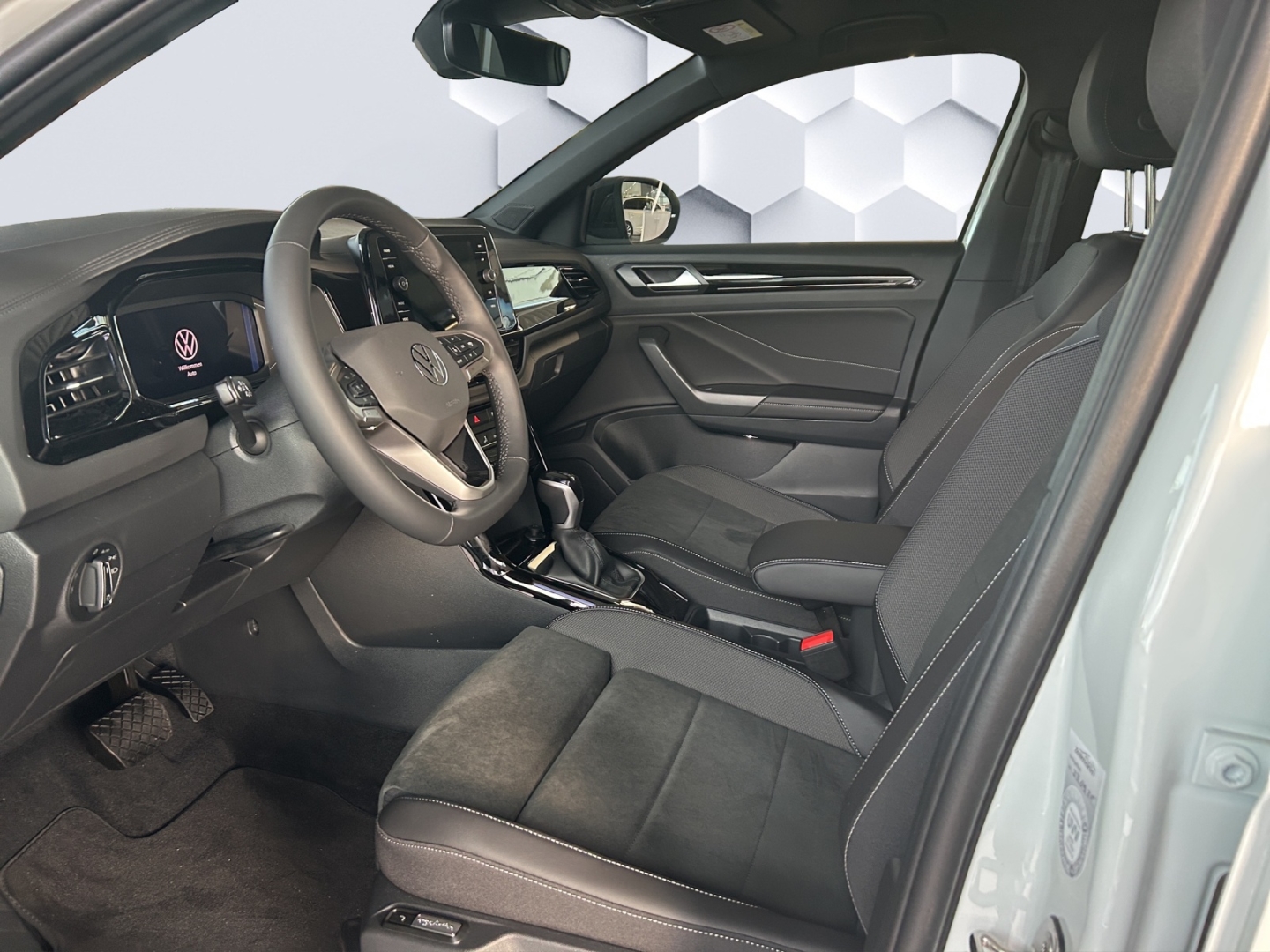 T-Roc Style 2.0l TDI DSG AhK Navi IQ Drive W+S Reifen