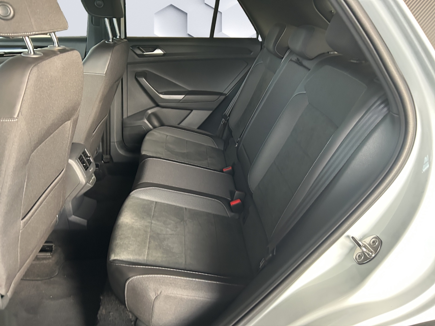 T-Roc Style 2.0l TDI DSG AhK Navi IQ Drive W+S Reifen