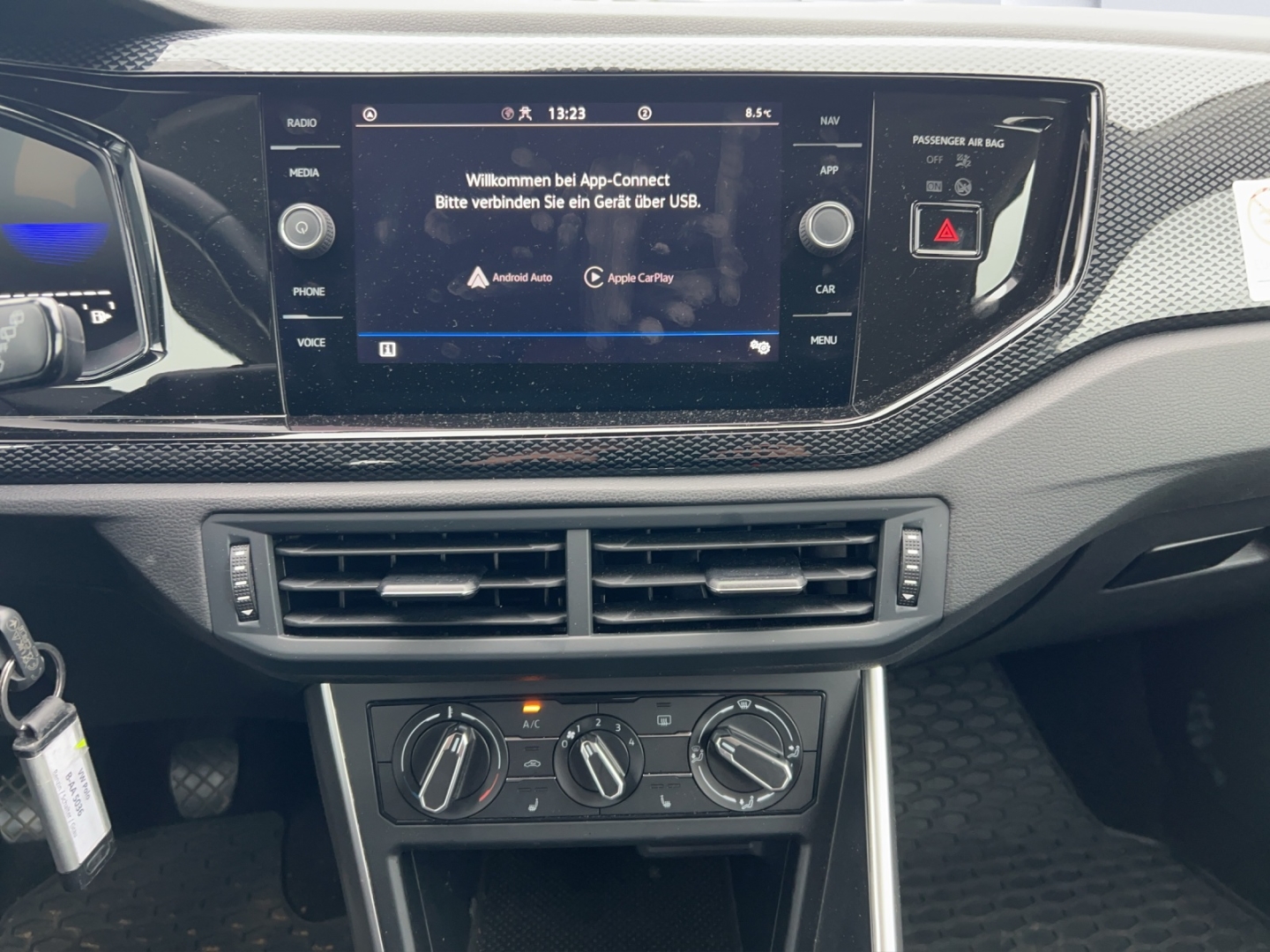 Polo Life 1.0TSI 70kW SG LED Rückfahrkamera Klima Sitzheizung App-Connect