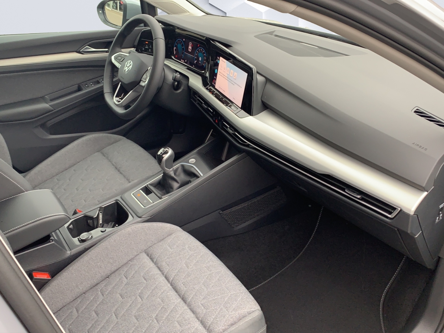 Golf VIII MOVE 1.0TSI 81kW SG AHZV LED GJR Rückfahrkamera