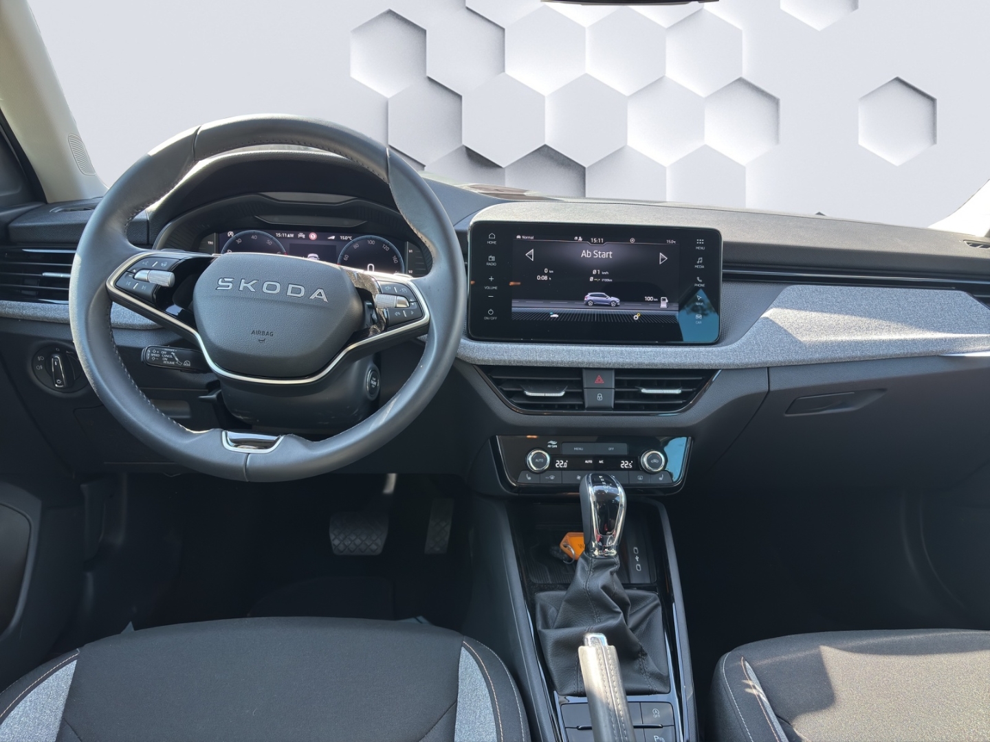 Scala Selection 1.0 TSI 85kW DSG AHZV MatrixLED GJR ACC Rückfahrkamera Sitzheizung