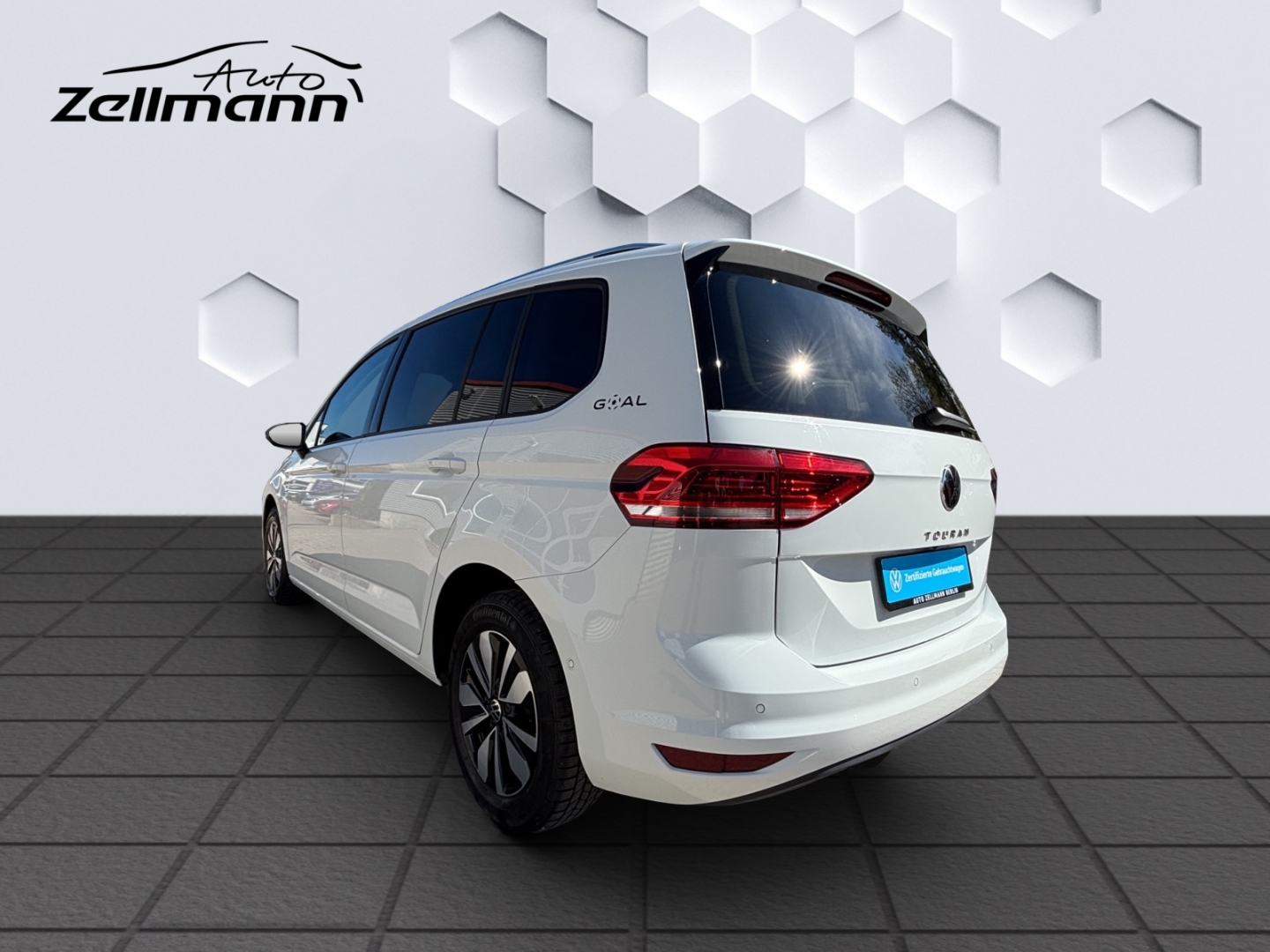 Touran BMT Start-Stopp Comfortline 1.5 TSI 110kW DSG AHZV LED GJR TrailerAssist Sitzheizung