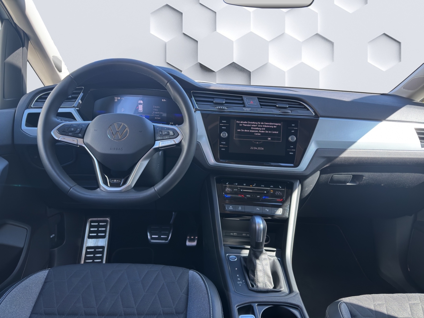 Touran BMT Start-Stopp Comfortline 1.5 TSI 110kW DSG AHZV LED GJR TrailerAssist Sitzheizung