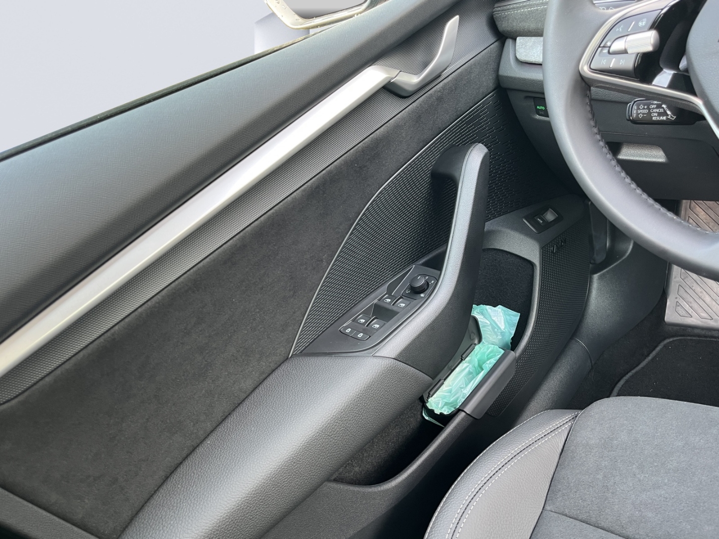 Octavia Combi 1.5 TSI mHEV 110 kW Selection HUD El. Panodach Navi Digitales Cockpit