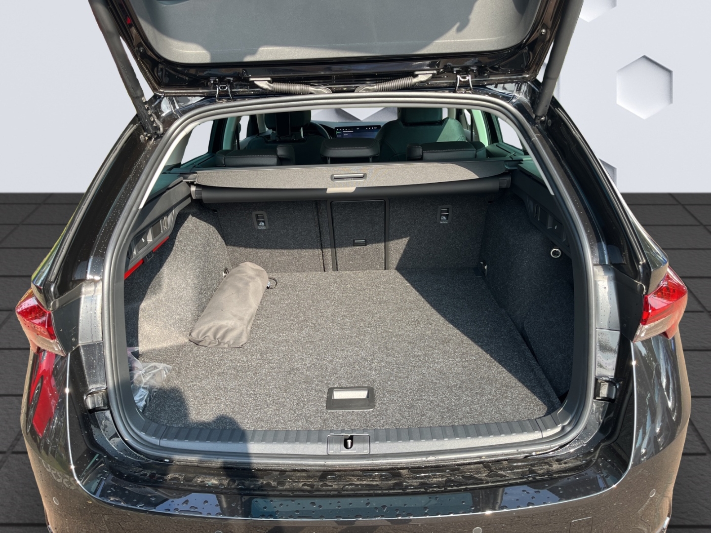 Octavia Combi 1.5 TSI mHEV 110 kW Selection HUD El. Panodach Navi Digitales Cockpit