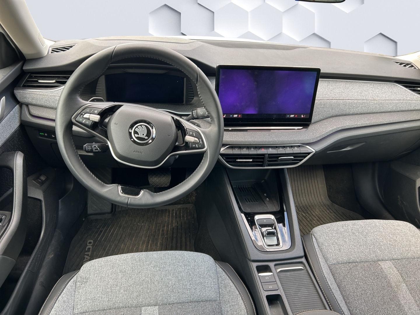 Octavia Combi 1.5 TSI mHEV DSG- Selection-Side Assist-beheizbares Lenkrad-verfügbar!