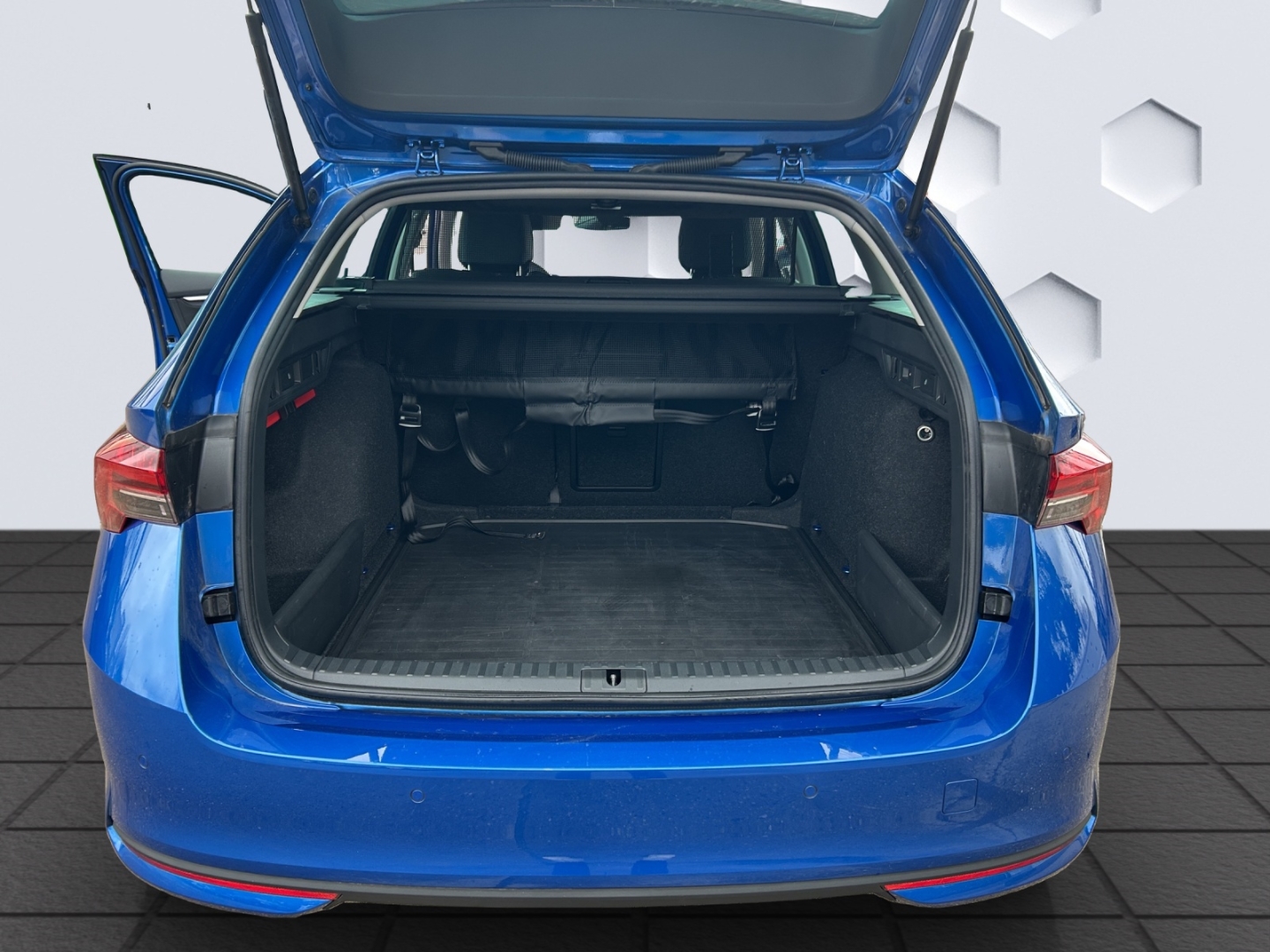 Octavia Combi 1.5 TSI mHEV 85kW Selection EU6e HUD AHK-klappbar Navi Digitales Cockpit