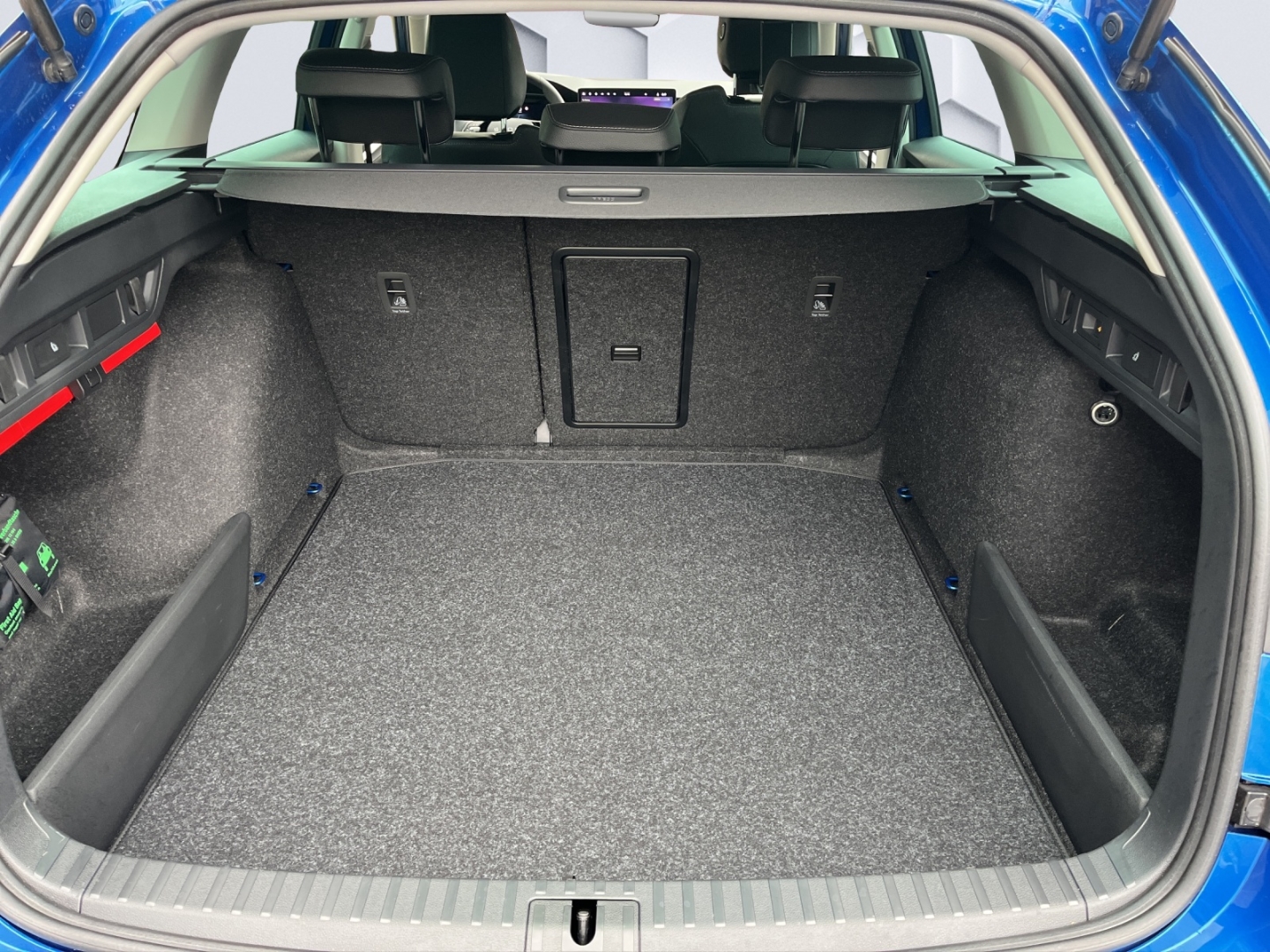 Octavia Combi 1.5 TSI mHEV 85kW Selection EU6e HUD AHK-klappbar Navi Digitales Cockpit